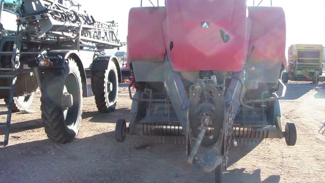 Image of Hesston 2190 equipment image 3