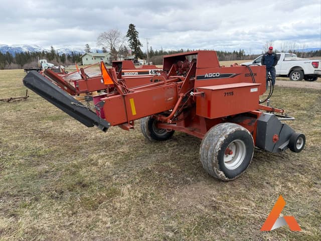 Image of AGCO Hesston 7115 equipment image 4