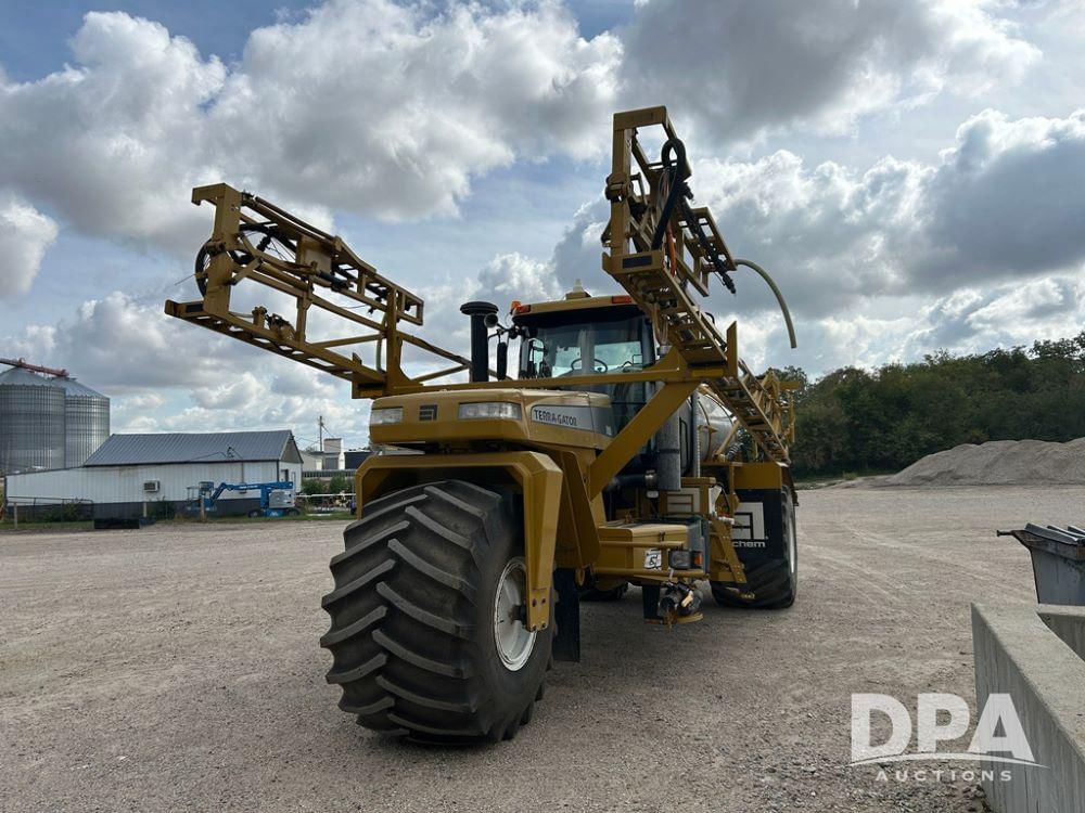 2010 Ag-Chem Terra-Gator 8103 Equipment Image0