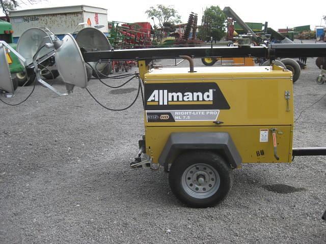 2010 Allmand Night Lite Pro NL7.5 Equipment Image0
