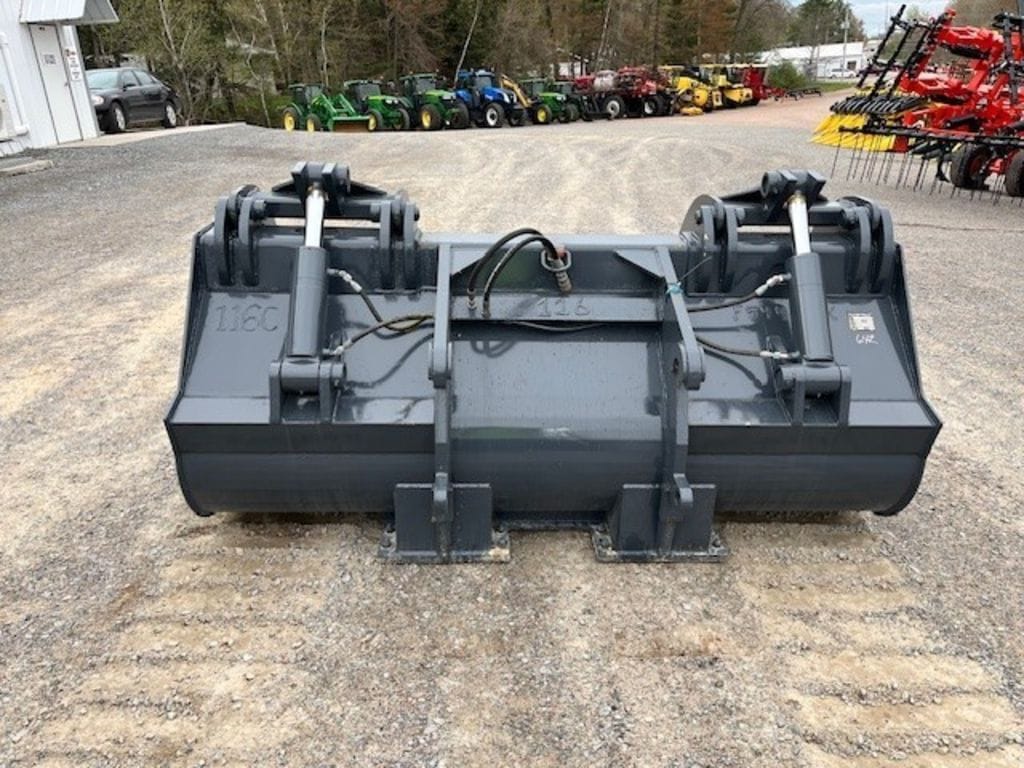 2010 B&D Loader Grapple Bucket Equipment Image0