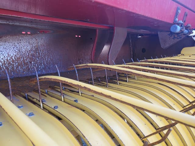 Image of New Holland BC5070 equipment image 4