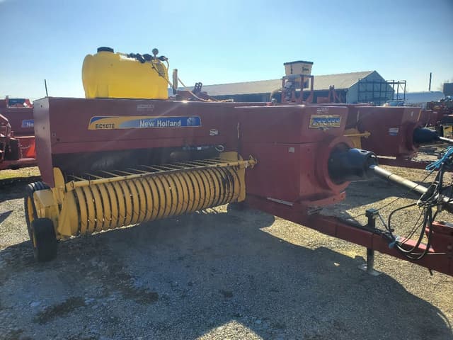 Image of New Holland BC5070 equipment image 2