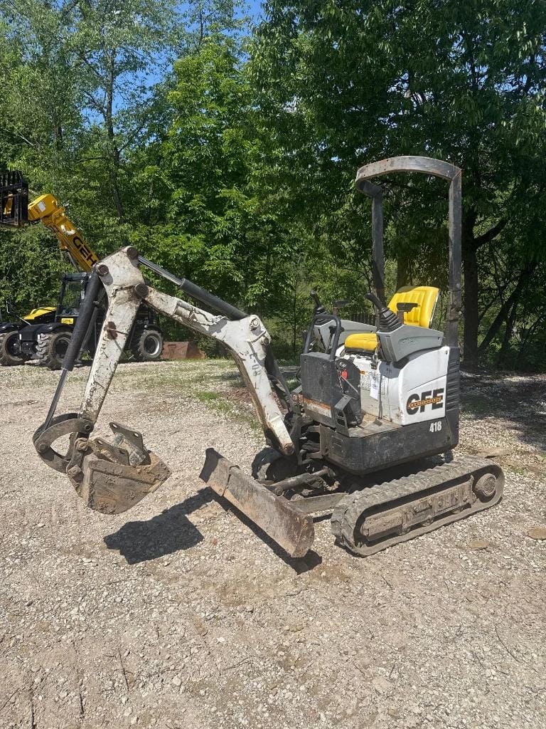 2010 Bobcat 418 Equipment Image0