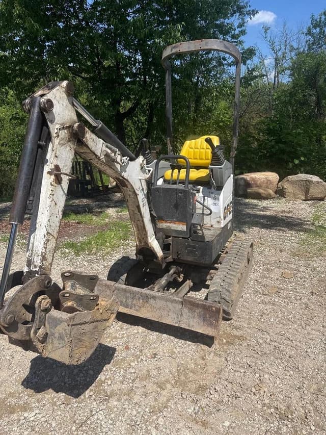 Image of Bobcat 418 equipment image 1