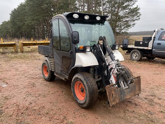 Image of Bobcat Toolcat 5600 equipment image 2