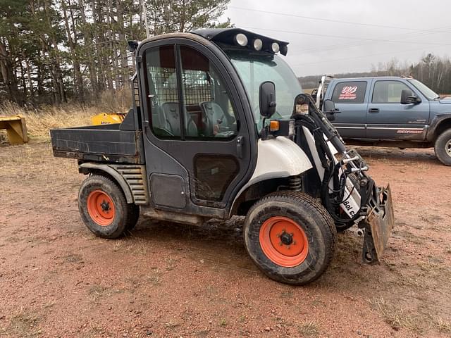 Image of Bobcat Toolcat 5600 equipment image 3