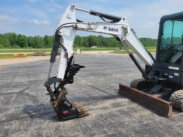 Image of Bobcat E35 equipment image 1