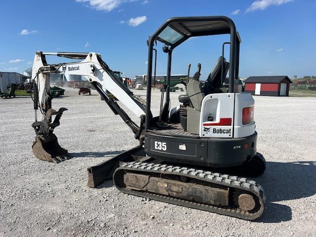 Image of Bobcat E35 equipment image 2