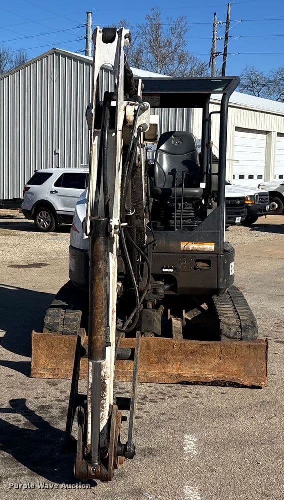Image of Bobcat E35 equipment image 1