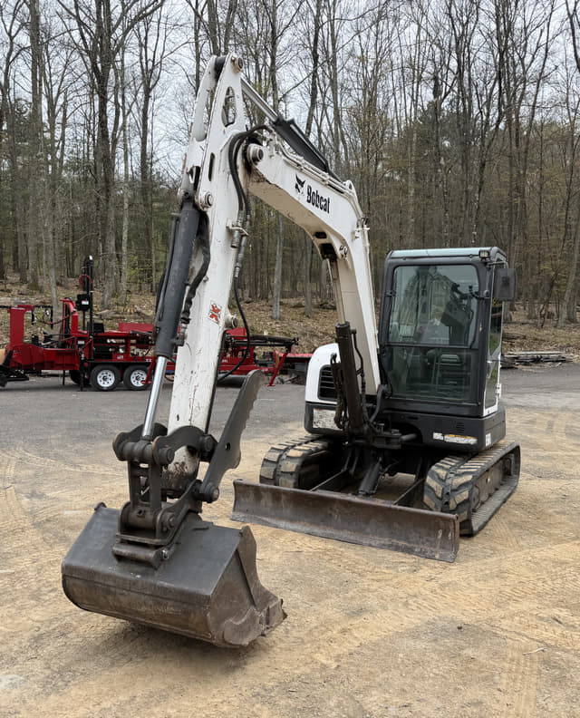 Image of Bobcat E60 equipment image 1