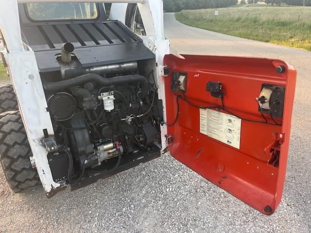 Image of Bobcat S250 equipment image 3