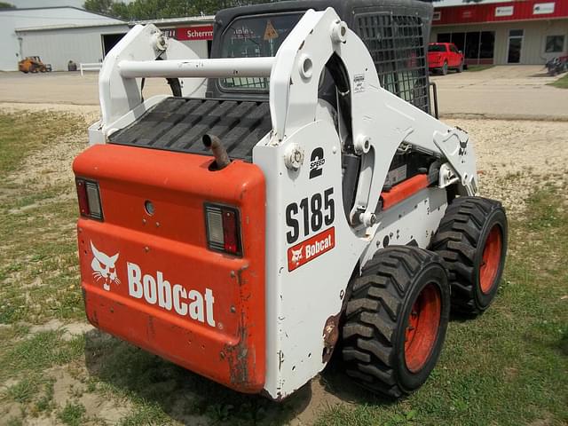 Image of Bobcat S185 equipment image 4