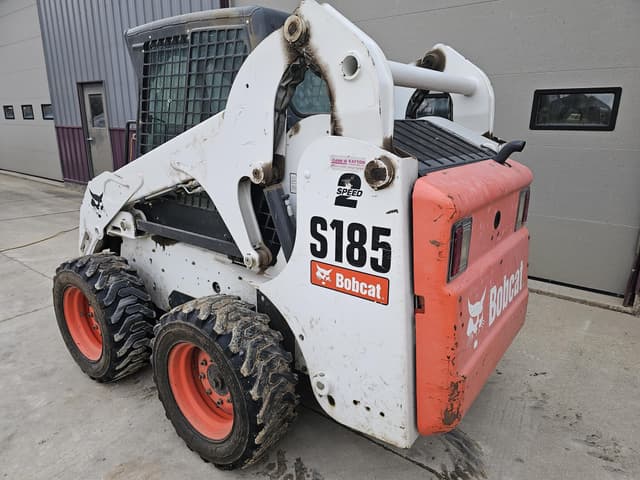 Image of Bobcat S185 equipment image 4