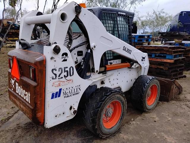 Image of Bobcat S250 equipment image 3