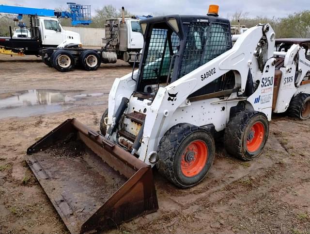 Image of Bobcat S250 equipment image 1