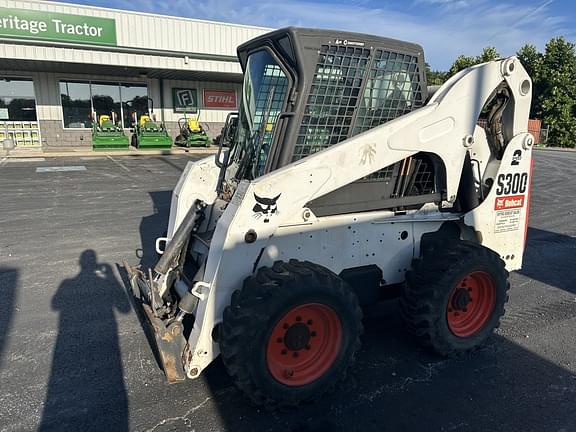 Image of Bobcat S300 equipment image 2