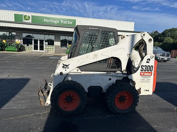 Image of Bobcat S300 equipment image 1