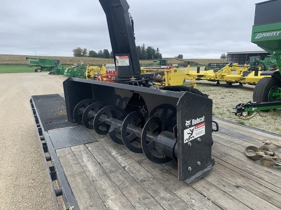 2010 Bobcat SB200 Equipment Image0