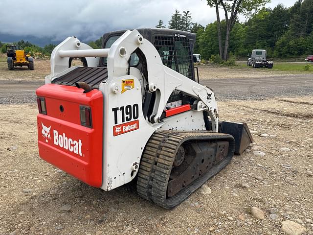 Image of Bobcat T190 equipment image 4