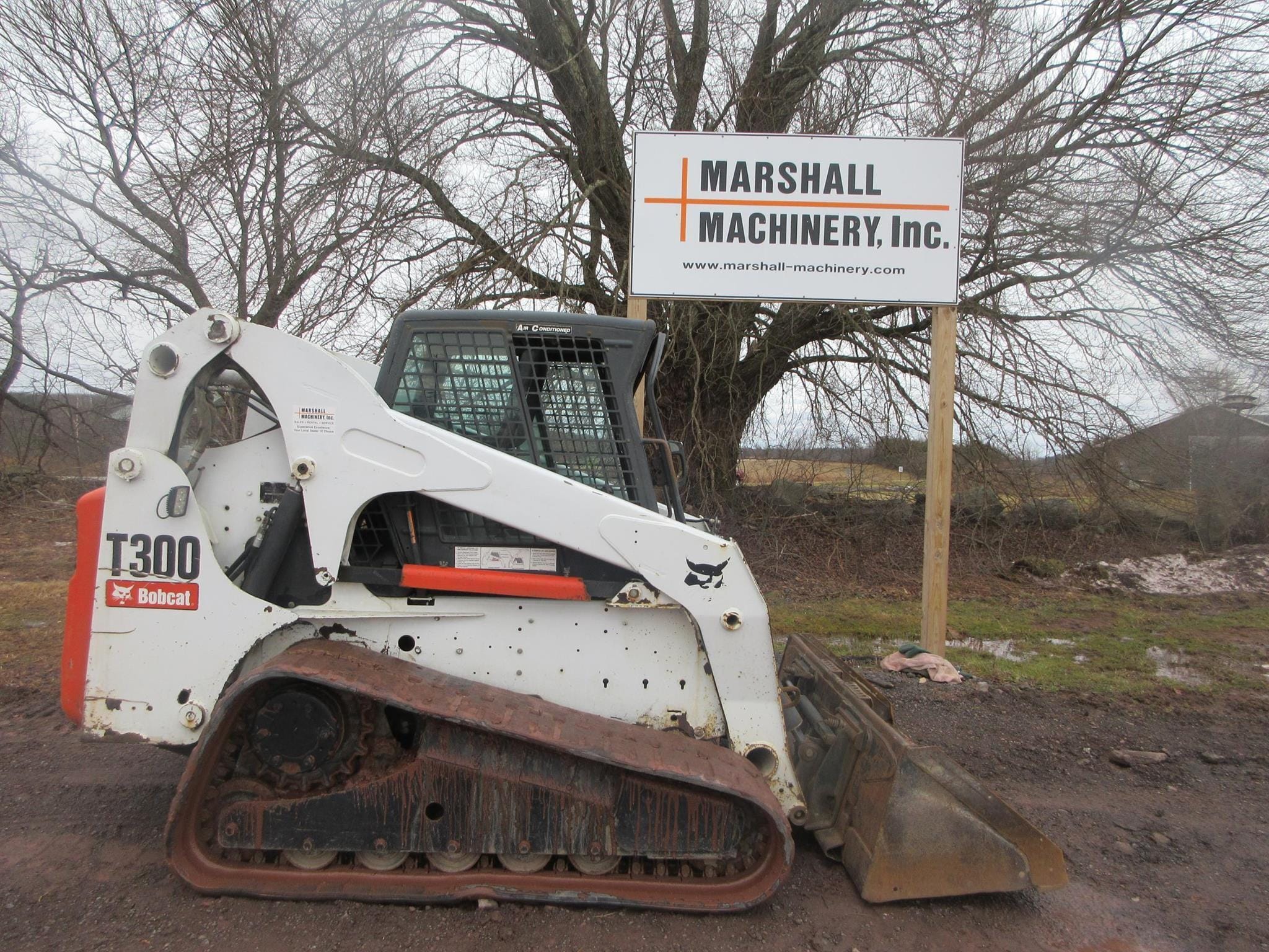 2010 Bobcat T300 Equipment Image0