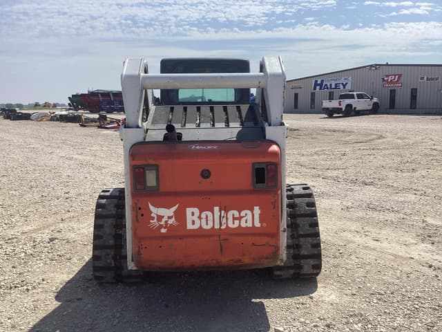 Image of Bobcat T320 equipment image 3