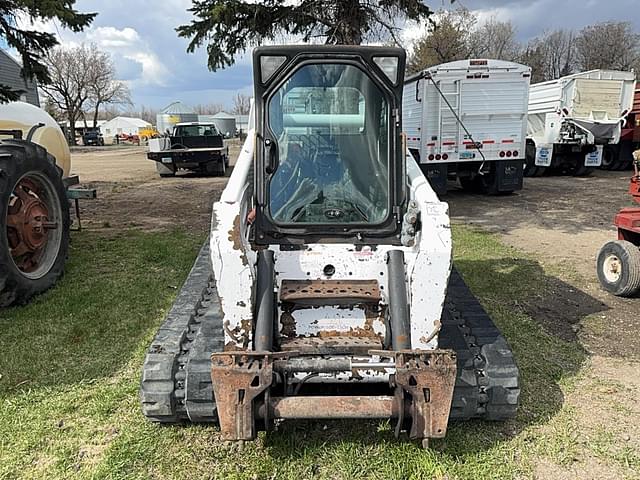 Image of Bobcat T320 equipment image 1