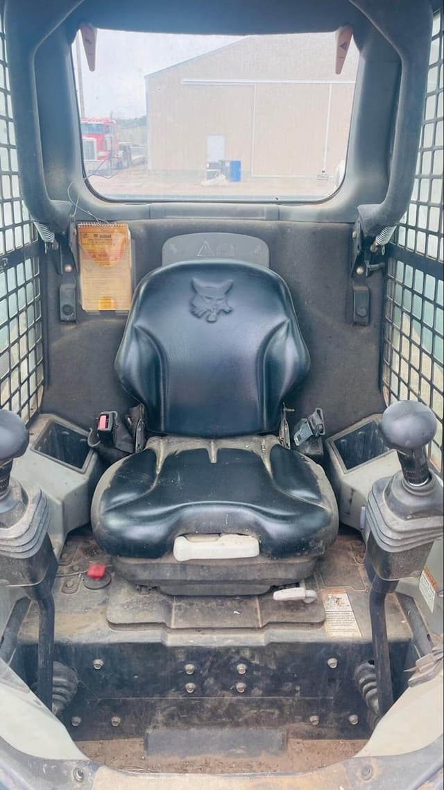 Image of Bobcat T630 equipment image 2