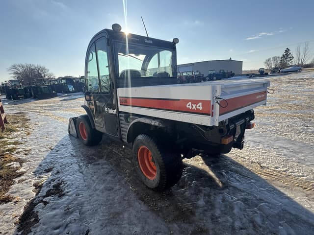 Image of Bobcat Toolcat 5600 equipment image 2