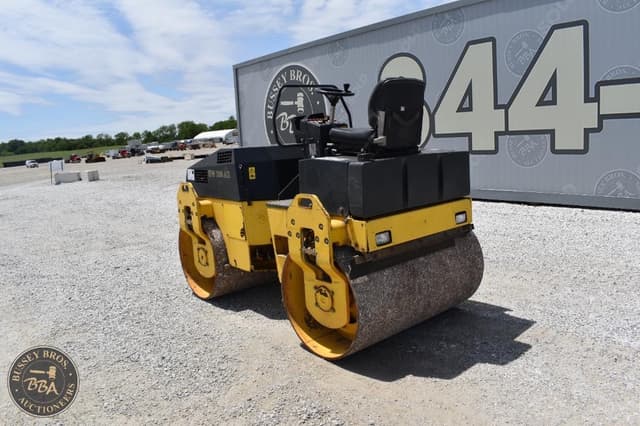 Image of Bomag BW138AD equipment image 3