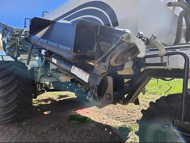 Image of Bourgault 3310 equipment image 4