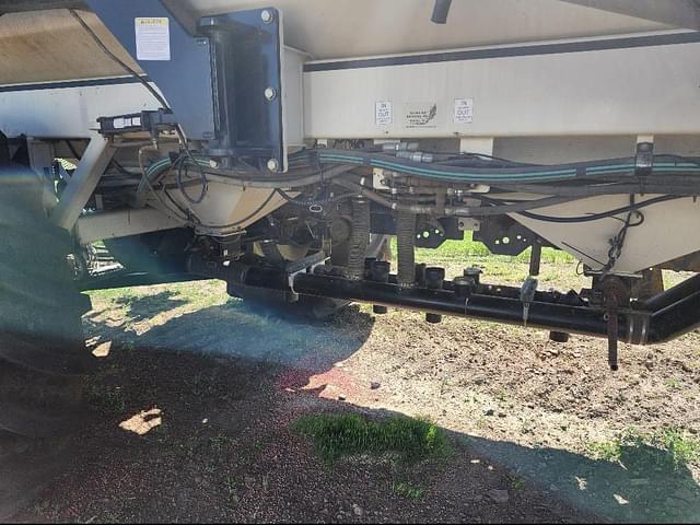 Image of Bourgault 3310 equipment image 3