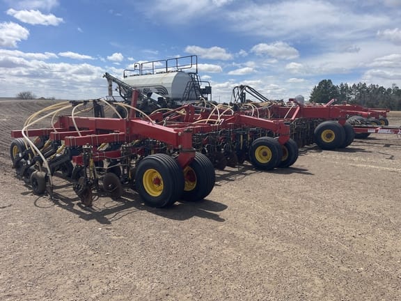 2010 Bourgault 3310 Equipment Image0