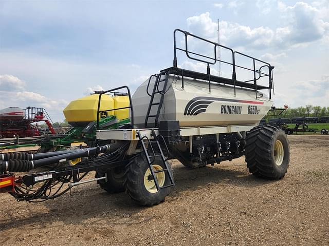 Image of Bourgault 6550ST equipment image 2