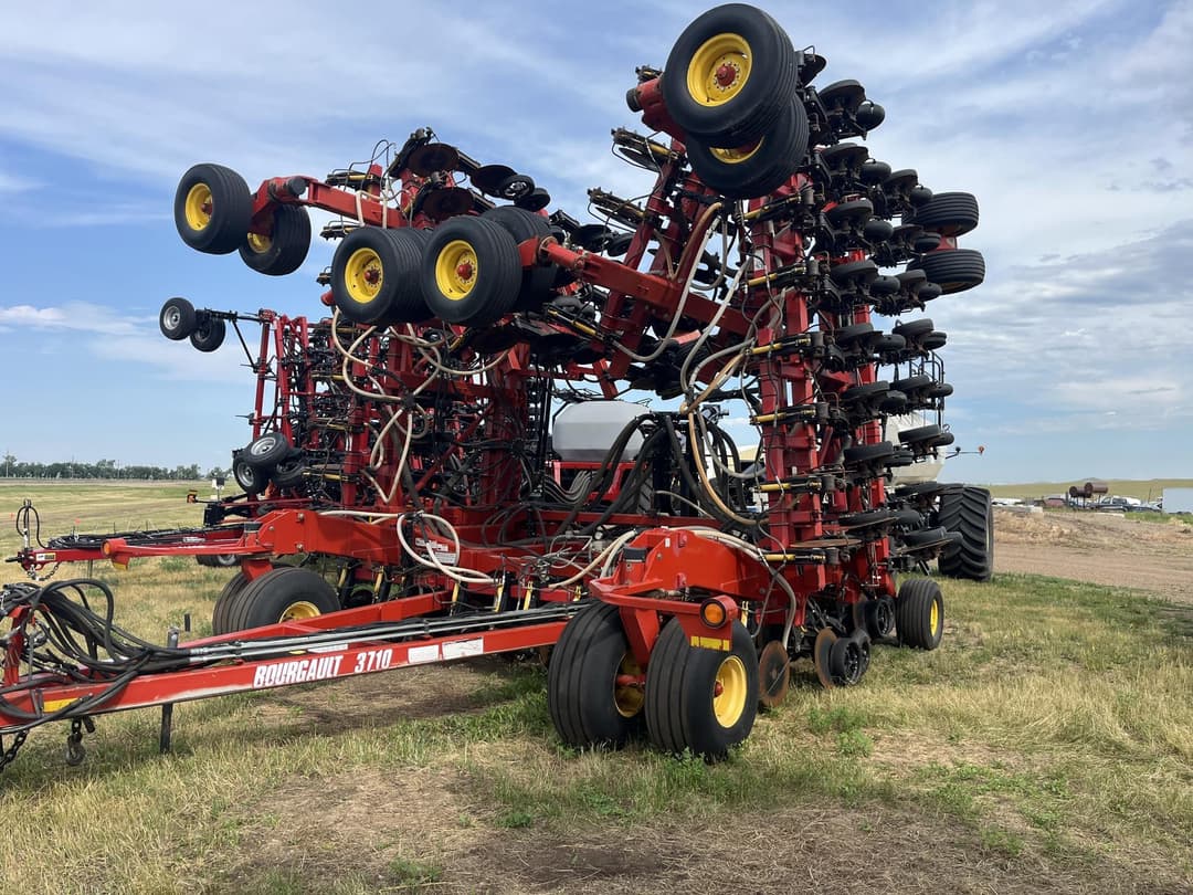 Image of Bourgault 3710 Primary image