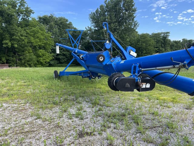 Image of Brandt 1370XL equipment image 3