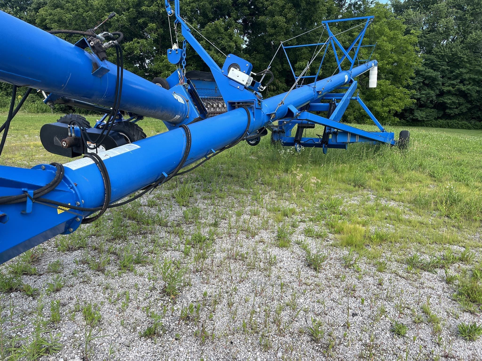 2010 Brandt 1370XL Equipment Image0
