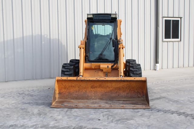 Image of Case 465 Series 3 equipment image 1