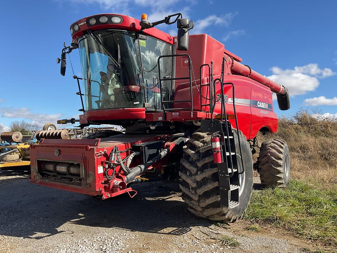 Image of Case IH 7120 Primary image