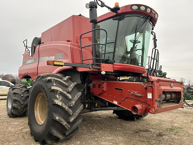 Image of Case IH 8120 equipment image 3