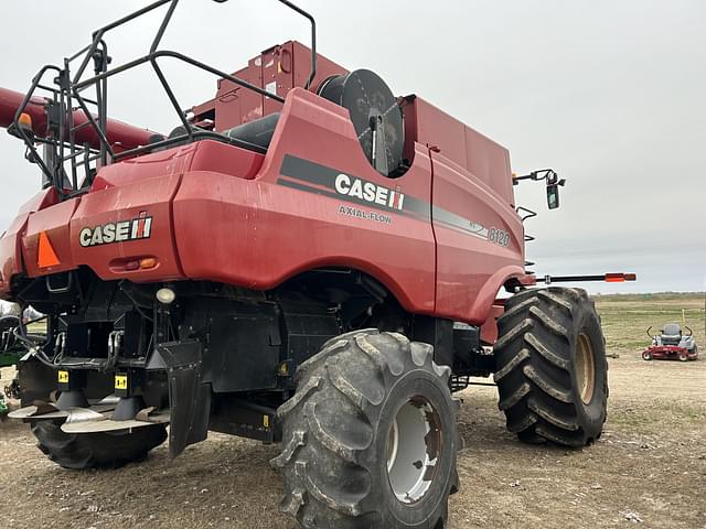 Image of Case IH 8120 equipment image 2