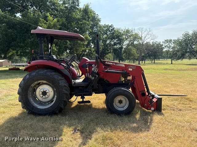 Image of Case IH Farmall 70 equipment image 3