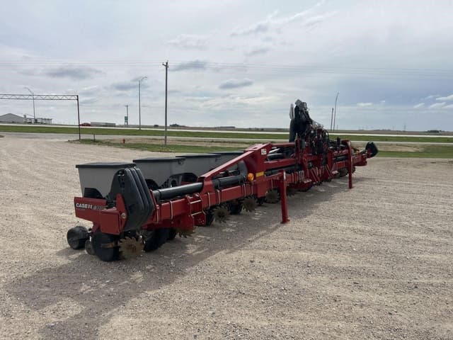 Image of Case IH 1230 equipment image 4