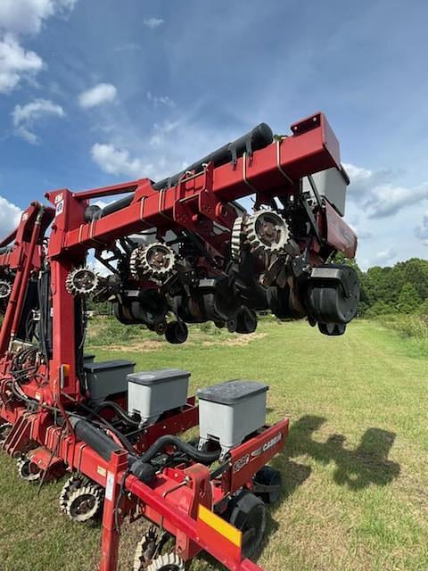 Image of Case IH 1230 equipment image 2