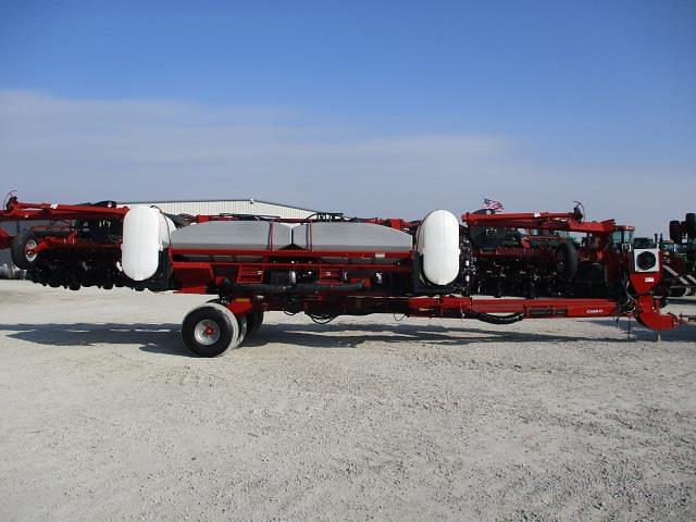 Image of Case IH 1240 equipment image 3