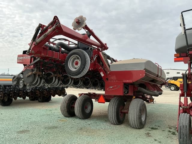 Image of Case IH 1240 equipment image 4