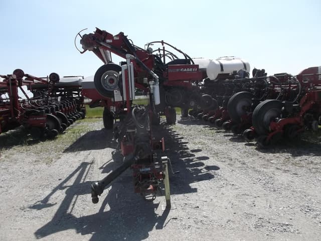 Image of Case IH 1240 equipment image 1