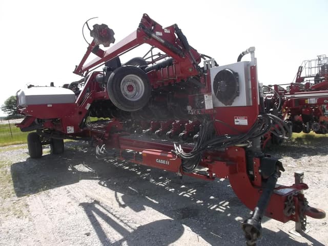 Image of Case IH 1240 equipment image 3