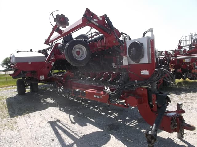 Image of Case IH 1240 equipment image 3