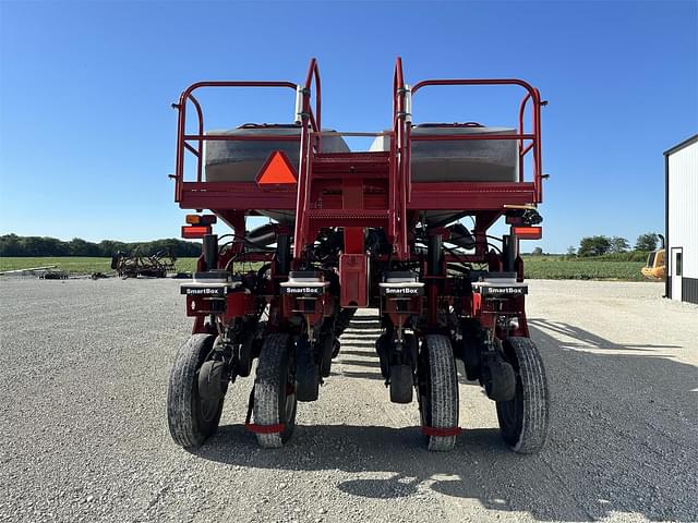 Image of Case IH 1250 equipment image 2